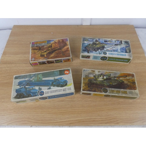 1088 - A vintage Matchbox SD KFZ124 Wespe box and three other Airfix boxes.