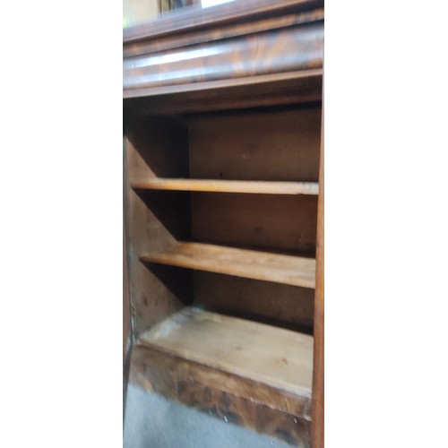 220 - A stunning antique mahogany sideboard with gallery mirror back.