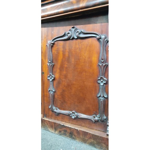 220 - A stunning antique mahogany sideboard with gallery mirror back.