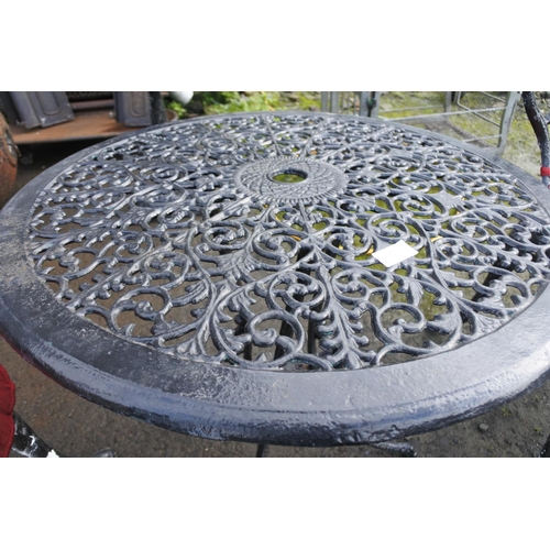 1145 - A garden table.