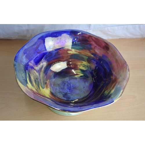 195 - A stunning Maling pottery bowl.