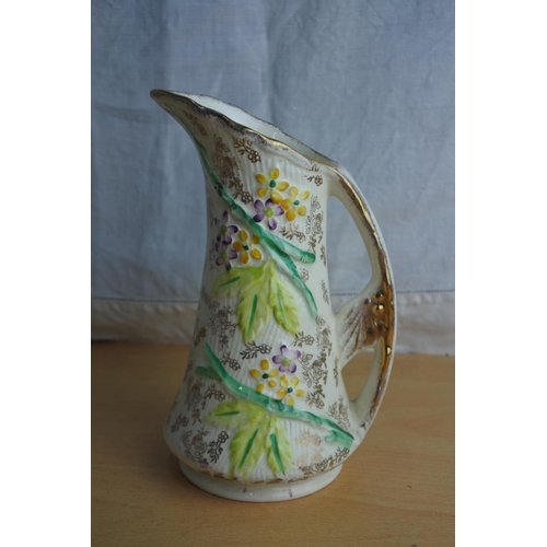 109 - An antique James Kent pottery jug.