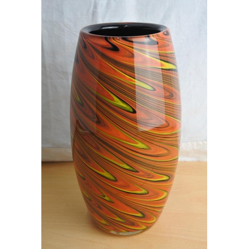 110 - A stunning large glass patterned vase.