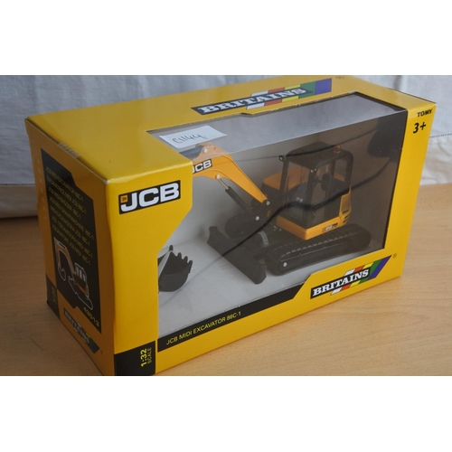 140 - A boxed Britains JCB MIDI Excavator 86C-1 scale 1:32.