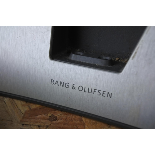 387 - A pair of vintage Bang & Olufsen telephones.