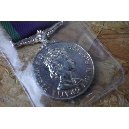 417 - A Queen Elizabeth II Campaign Service Medal for 24117444 PTE Woodward D J 1 Lanrow V