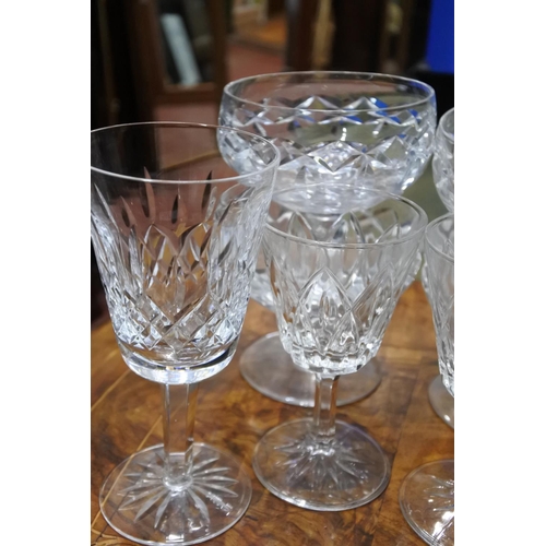 442 - A collection of glass ware to include a set of four Galway crystal glasses, Waterford crystal and mo... 