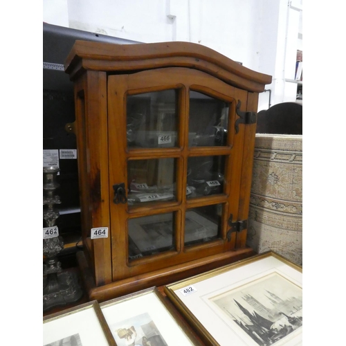 464 - A small wall mounted display cabinet.