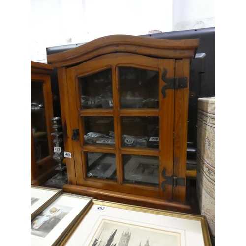 464 - A small wall mounted display cabinet.