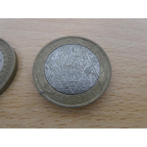 474 - Five £2.00 coins.