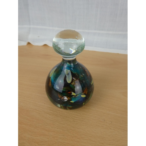 489 - A vintage Mdina glass paperweight.