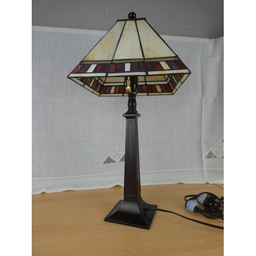 491 - A stunning stained glass table lamp.