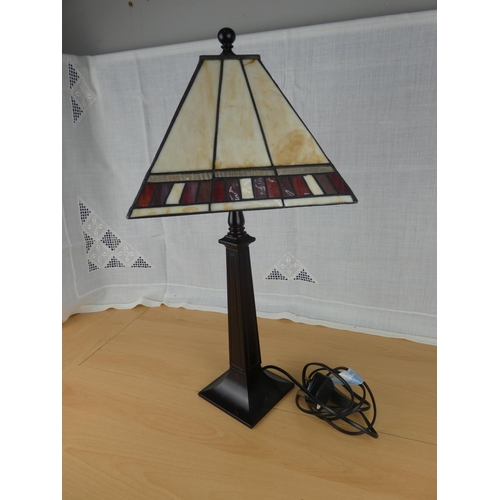 499 - A stunning stained glass table lamp.