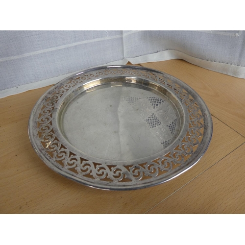 508 - An assortment of silver plated serving trays.