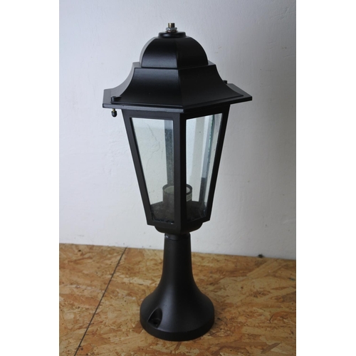 575 - A outside lantern light fitting (a/f).