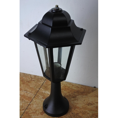 575 - A outside lantern light fitting (a/f).