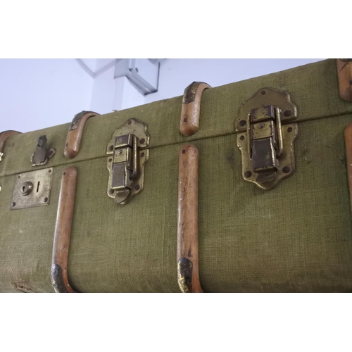 680 - A vintage travel trunk.