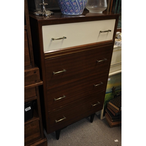 709 - A vintage chest of four drawers.