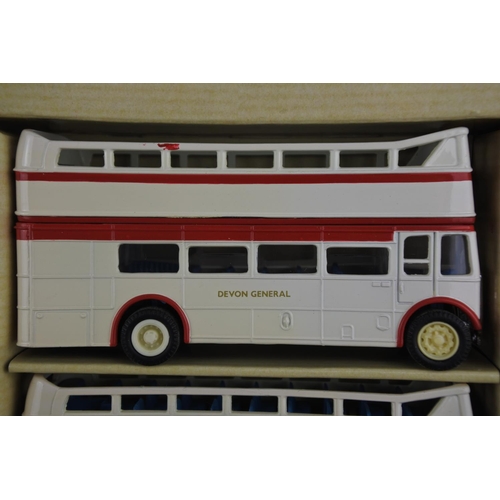 24 - A boxed Corgi 'Open to Regent Set' 97050, limited edition 2565/5000.