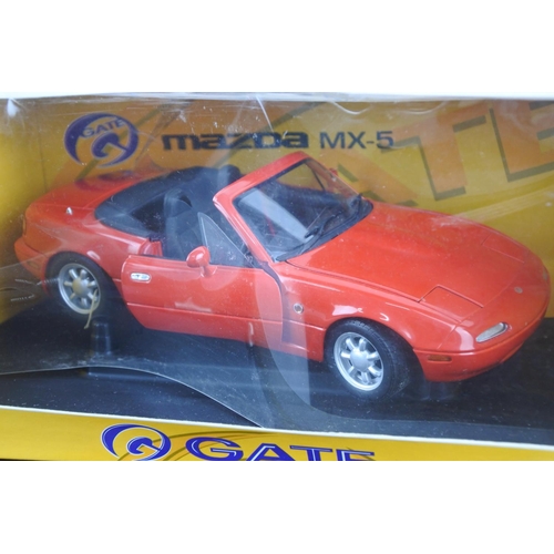 31 - A boxed Gate Mazda MX5 scale 1:18.