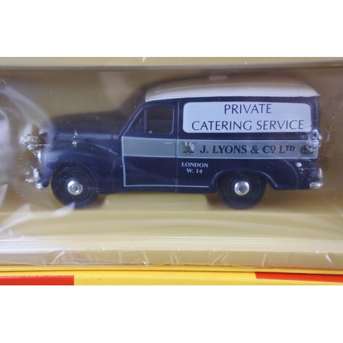 91 - Two boxed Van Guards VA6001 Ford Thames Trader Van scale 1:64 and VA3012 Austin A40 Van scale 1:43.