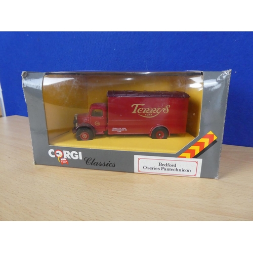 121 - A boxed Corgi Bedford O Series Pantechnicon 97082.