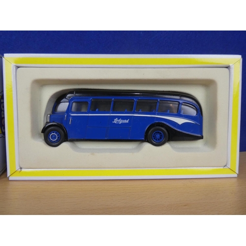 122 - A boxed limited edition Corgi AEC Regal 'Ledgard' Coach 81064 09785/10000.