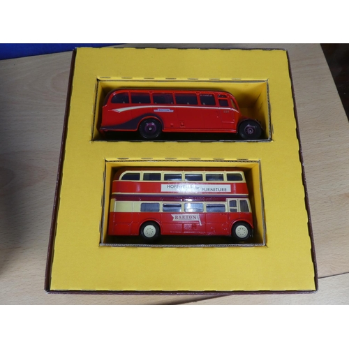 154 - A boxed limited edition Corgi D41/1 'Barton' bus and coach set 7773/12000.