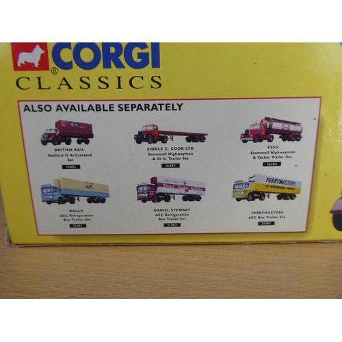 306 - A boxed limited edition Corgi Classics 18401 - British Rail - Bedford O Articulated Set, 1292/7200.