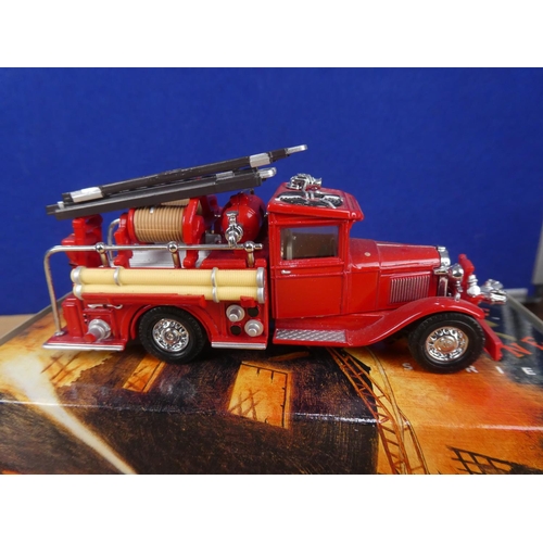 319 - Two boxed Matchbox Models of Yesteryear '1920 Mack AC' and '1932 Ford AA Fire Engine'.