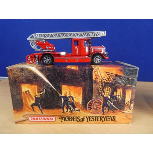 321 - Two boxed Matchbox Models of Yesteryear '1932 Ford AA Open Cab Fire Engine; and '1932 Mercedes-Benz ... 