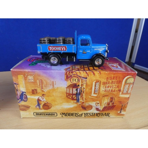 325 - Two boxed Matchbox Models of Yesteryear '1939 Bedford Stake-Bed Truck - Tooheys' and '1932 Ford AA D... 