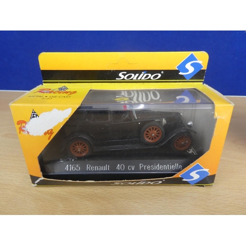 329 - Two boxed Solido racing cars - 'Porsche 935 - kores Le Mans 1979' and ' 4165 Renault 40cv Presidenti... 