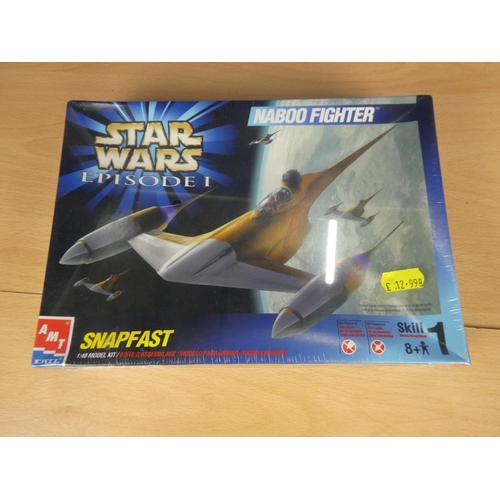 338 - Two boxed Star Wars Episode I Snapfast model kits 'Droid Fighters' and 'Naboo Fighter'.