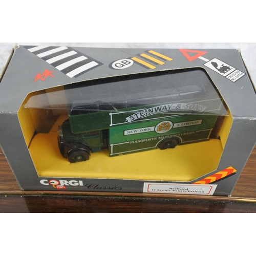 214 - A boxed Corgi Classics Q953/8 Bedford O Series Pantechnicon.