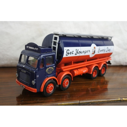 222 - A Corgi Classics 'Brewery Collection - Youngers' Leyland Tanker set.