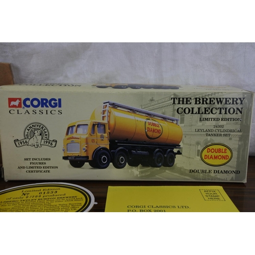 226 - A Corgi Classics 'Brewery Collection - Double Diamond' Leyland Cylindrical tanker set.