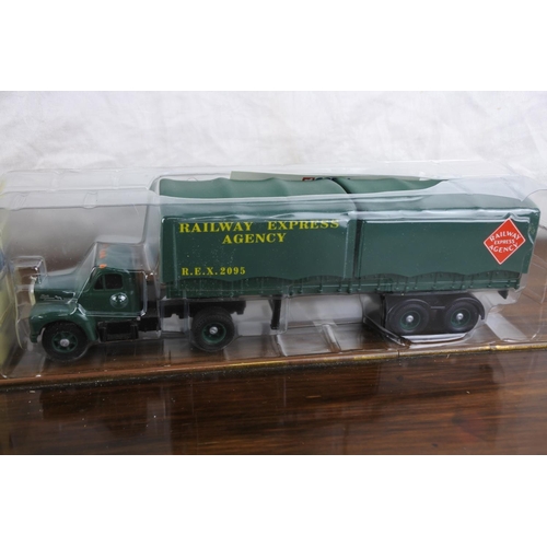 230 - A Corgi Classics 'Railway Express Agency' Mack B Series Semi Truck set.