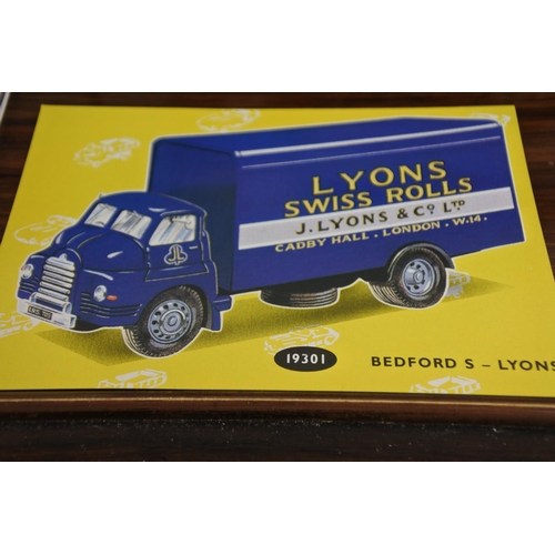 242 - A Corgi 'Lyons Swiss Rolls - J.Lyons & Co ltd' Bedford S Truck set.