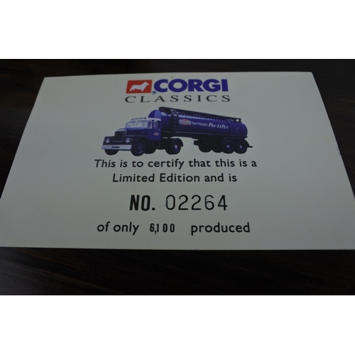 284 - A Corgi Classics 'Ever Ready' Scammell Highwayman Tanker Set.