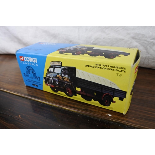 286 - A Corgi Classics 'Ken Thomas Ltd' Bedford S Sack Truck Set