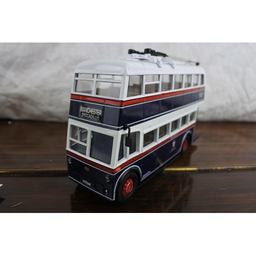 294 - A Corgi Classics 'Ashton Under Lyne Corporation' Sunbeam W Utility Trolleybus Set.