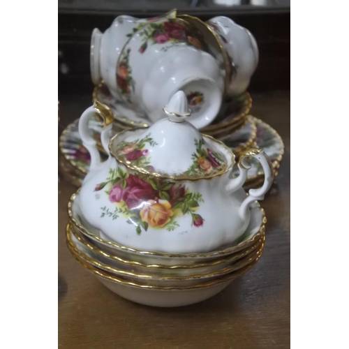 263 - A large collection of Royal Albert 'Old Country Rose' to include teapot, dinner plates, pudding bows... 