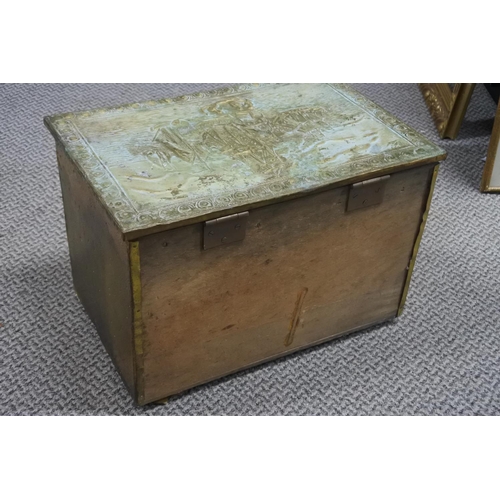 290 - A brass effect coal box. Approx 28x41x28cm.