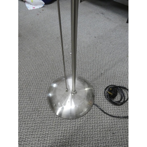 328 - A spotlight floor lamp. Approx 160cm.