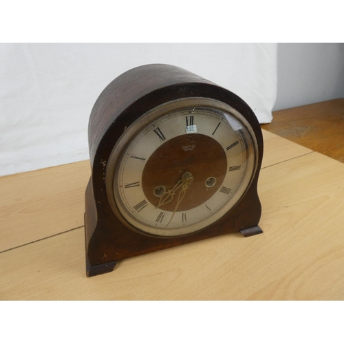 358 - A vintage Smiths Enfield mantle clock.