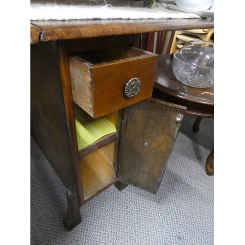 392 - A vintage mahogany dropleaf table with with drawers to the side.