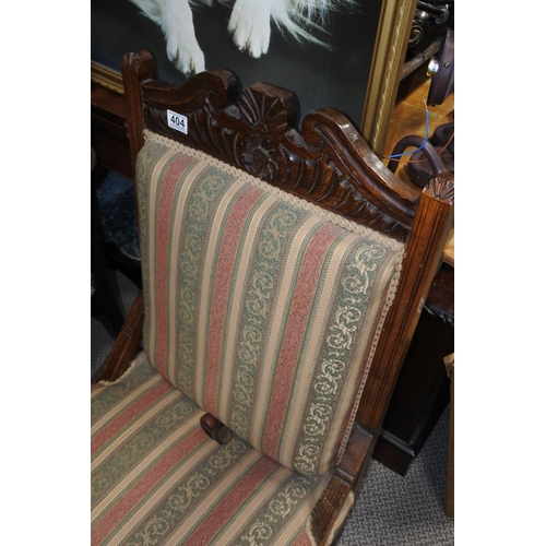 404 - An antique nursing chair.