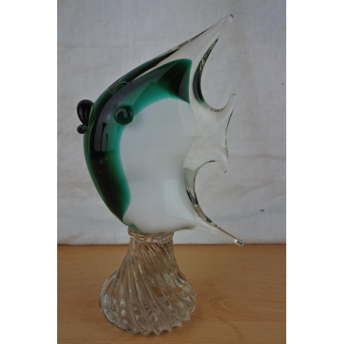 457 - A large vintage glass fish.