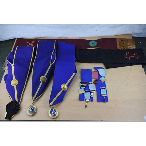 489 - A lot of Masonic sashes.